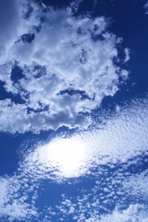 秋の空・うろこ雲（青強調）