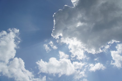 空・太陽光・雲